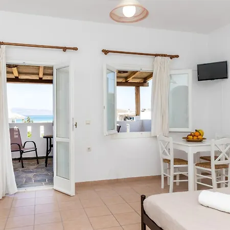 Πανσιόν Aqua Naxos & Άγιος Προκόπιος