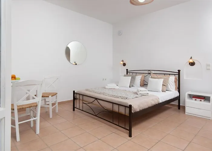 Aqua Naxos & Gasthof 3*